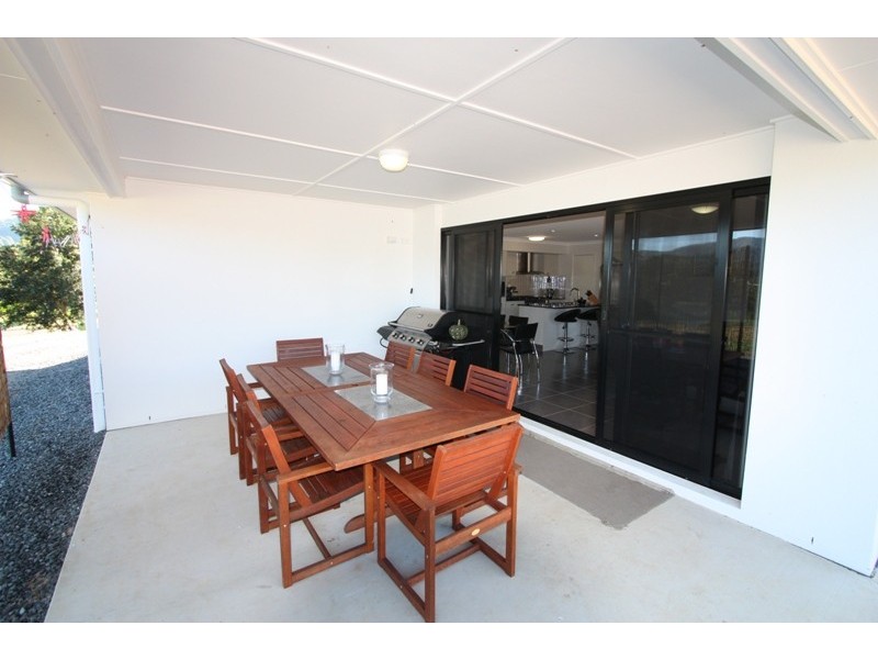 6 Overton Way, Kin Kin QLD 4571