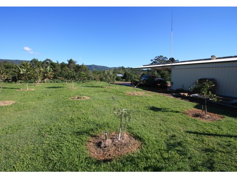 6 Overton Way, Kin Kin QLD 4571