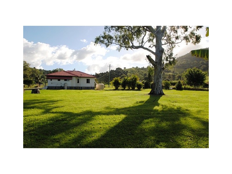 4 Mahaffy Road, Goomboorian QLD 4570