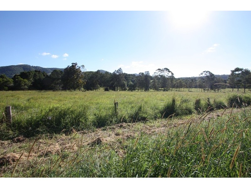 93 Gradys Lane, Kin Kin QLD 4571