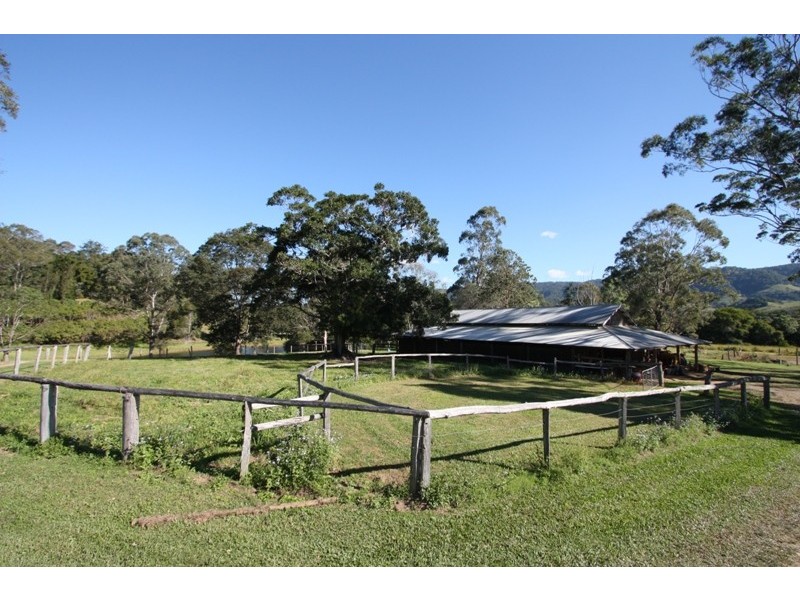 93 Gradys Lane, Kin Kin QLD 4571