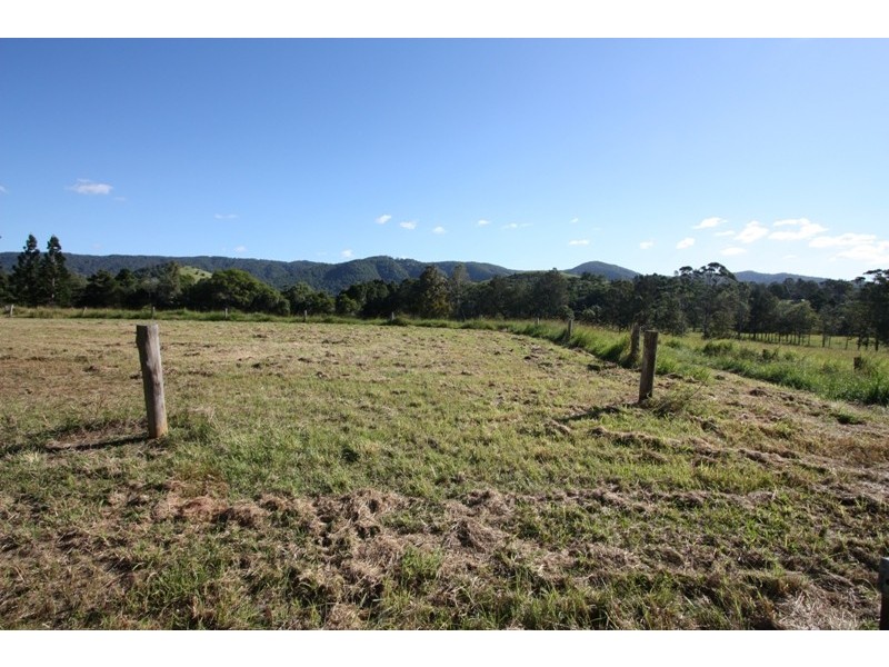 93 Gradys Lane, Kin Kin QLD 4571