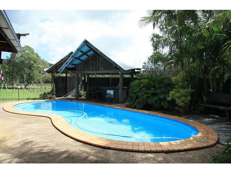 93 Gradys Lane, Kin Kin QLD 4571