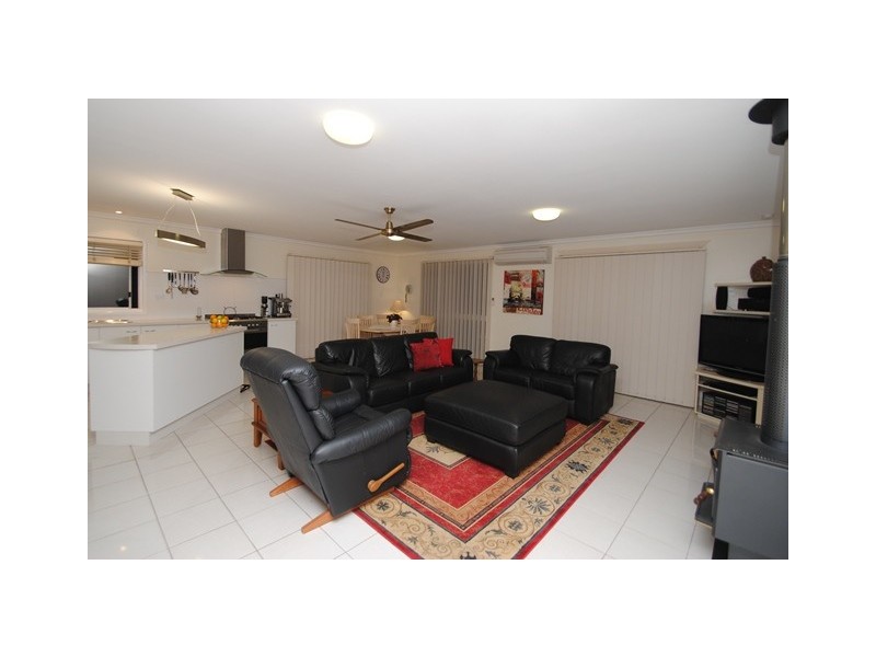 43 Taylor road, Veteran QLD 4570