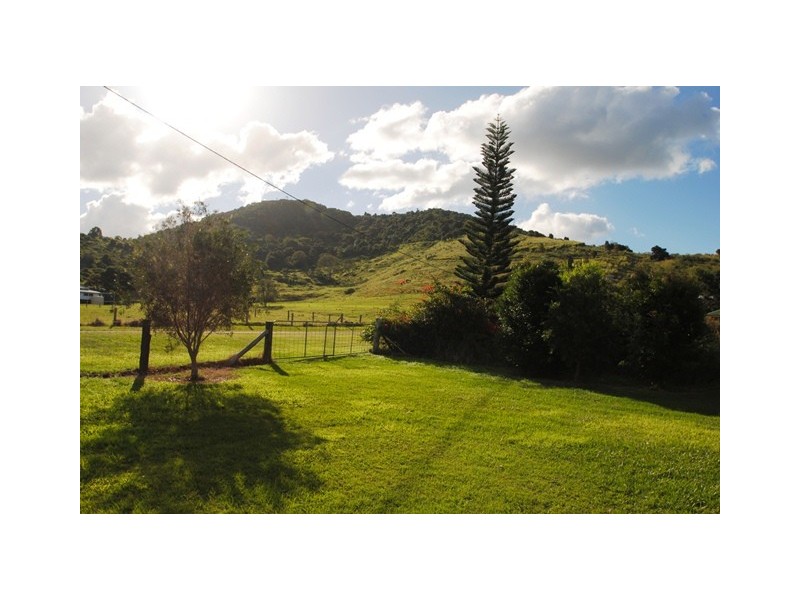 4 Mahaffy Road, Goomboorian QLD 4570