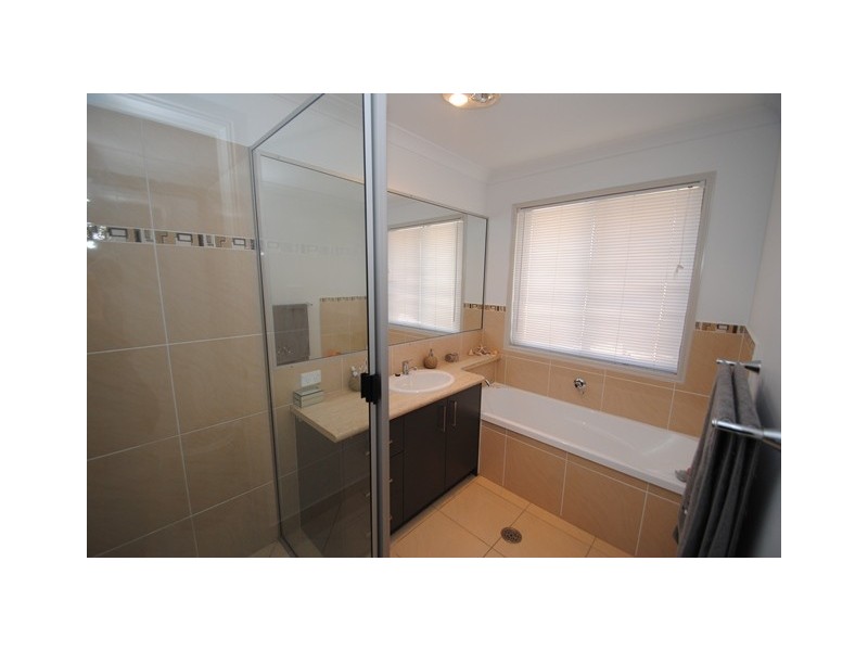 68 Gympie View Drive, Southside QLD 4570