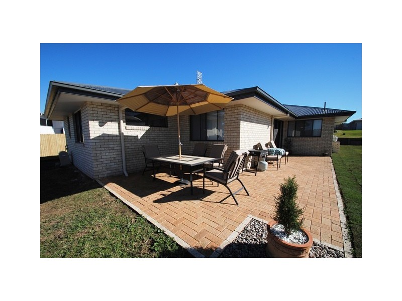 68 Gympie View Drive, Southside QLD 4570