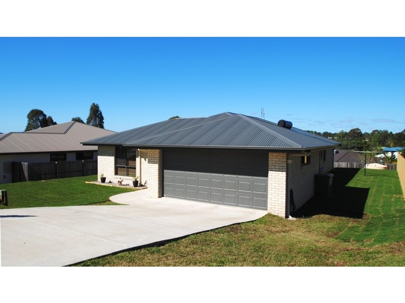 68 Gympie View Drive, Southside QLD 4570