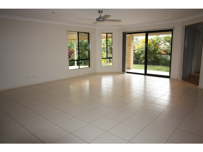 19 Jasmine Avenue, Southside QLD 4570