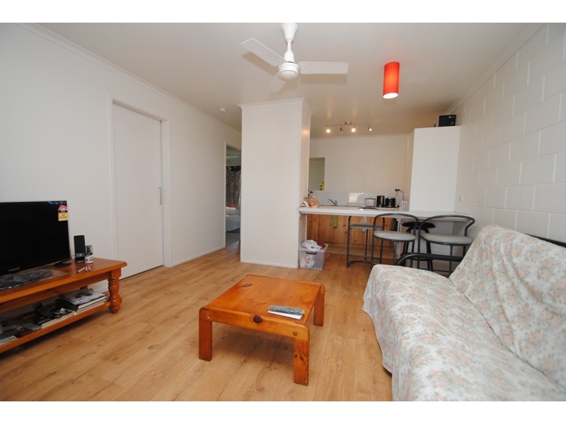 1and 2 /5 Ramsey Road, Southside QLD 4570