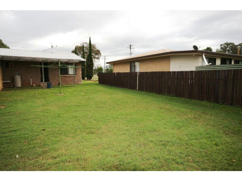 1and 2 /5 Ramsey Road, Southside QLD 4570