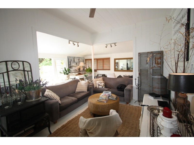 65 Main Street, Kin Kin QLD 4571