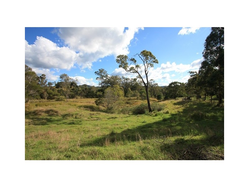 Brooloo QLD 4570