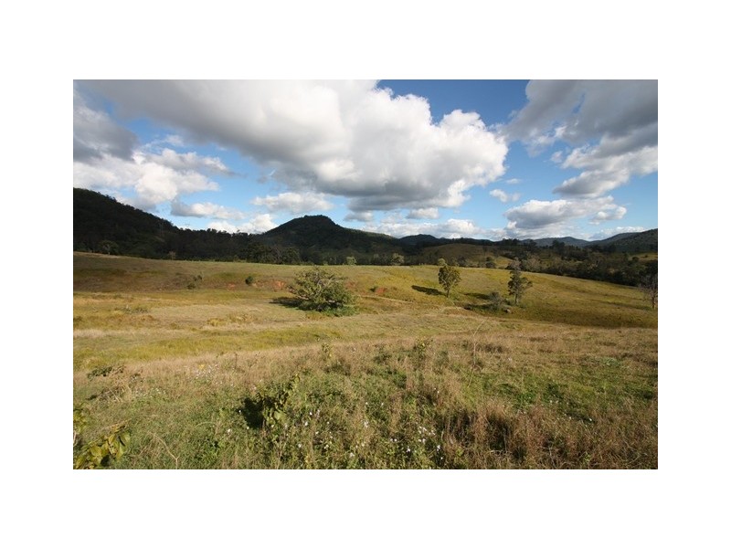 Brooloo QLD 4570