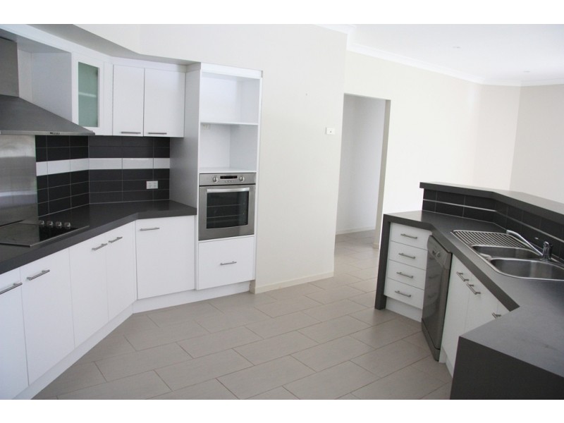 17 Glen Eden Drive, Gympie QLD 4570