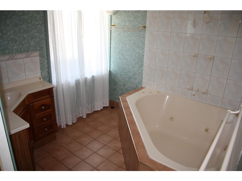 Glastonbury QLD 4570