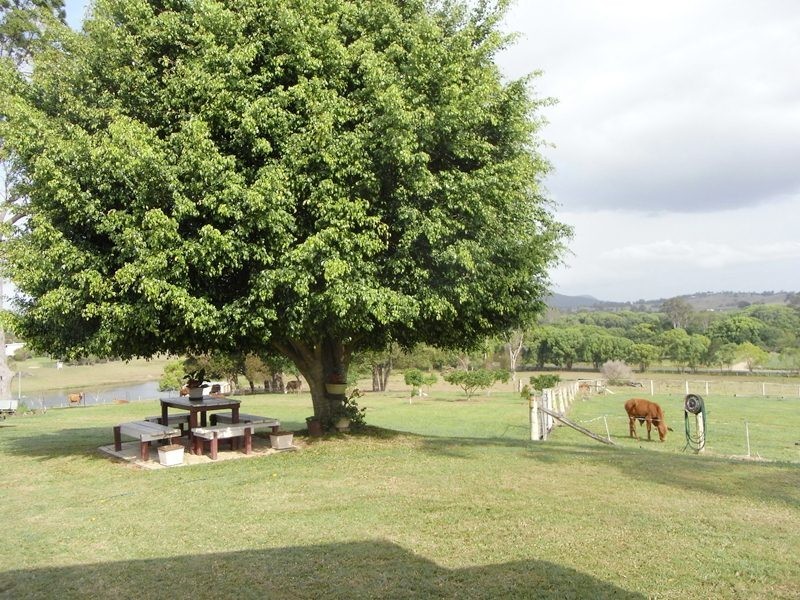 40 Grecian Bends Road, Greens Creek QLD 4570