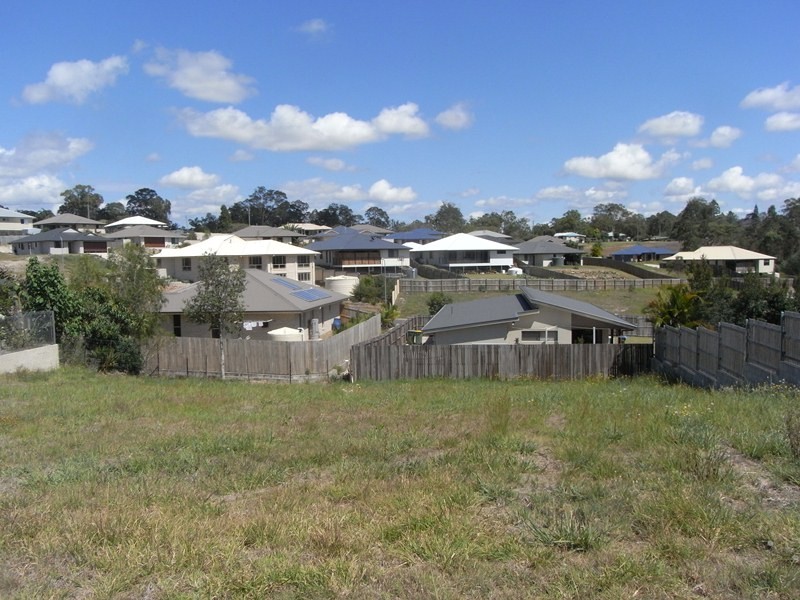 18 Heights Drive, Gympie QLD 4570