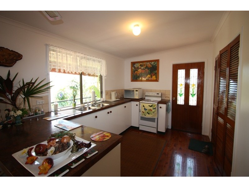 2 Rycott Road, Chatsworth QLD 4570