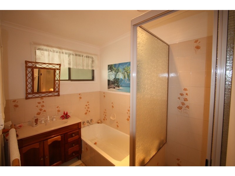 2 Rycott Road, Chatsworth QLD 4570