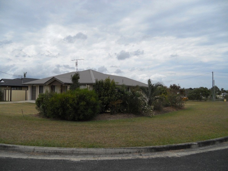 18 Marco Polo Drive, Cooloola Cove QLD 4580