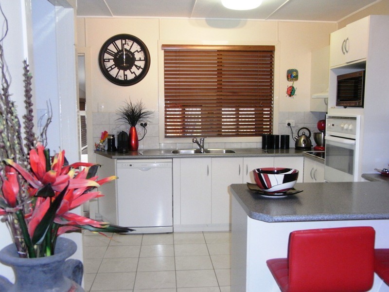 92 Noosa Road, Monkland QLD 4570