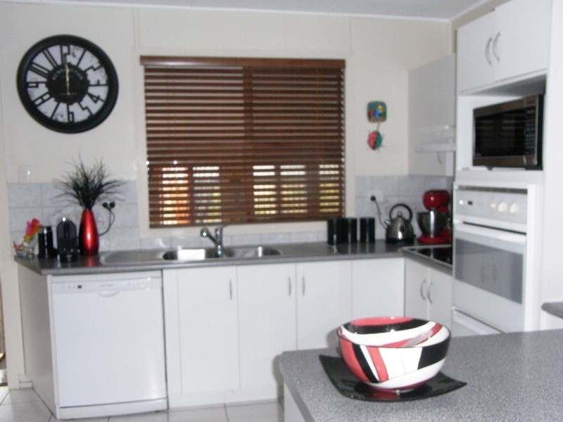 92 Noosa Road, Monkland QLD 4570