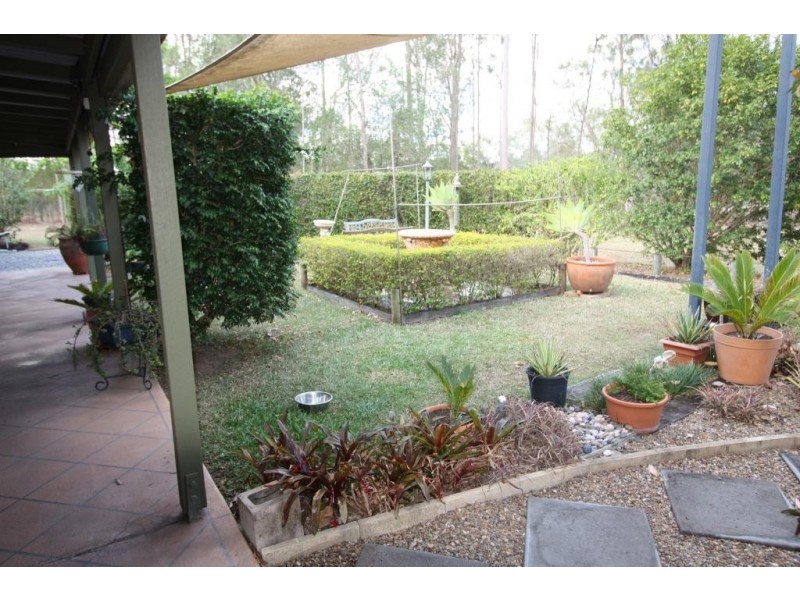 Bells Bridge QLD 4570