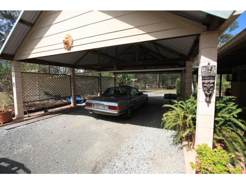 Bells Bridge QLD 4570