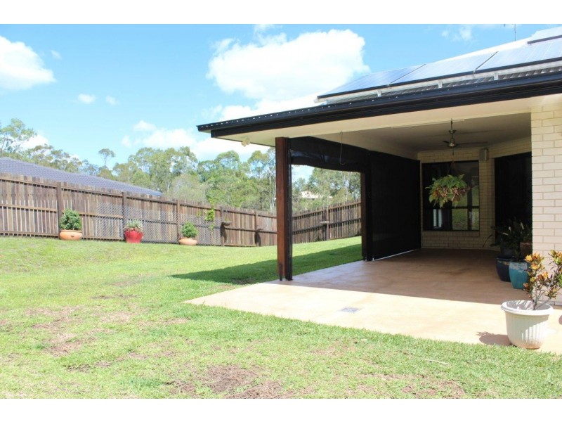 11 Duffy Court, Southside QLD 4570