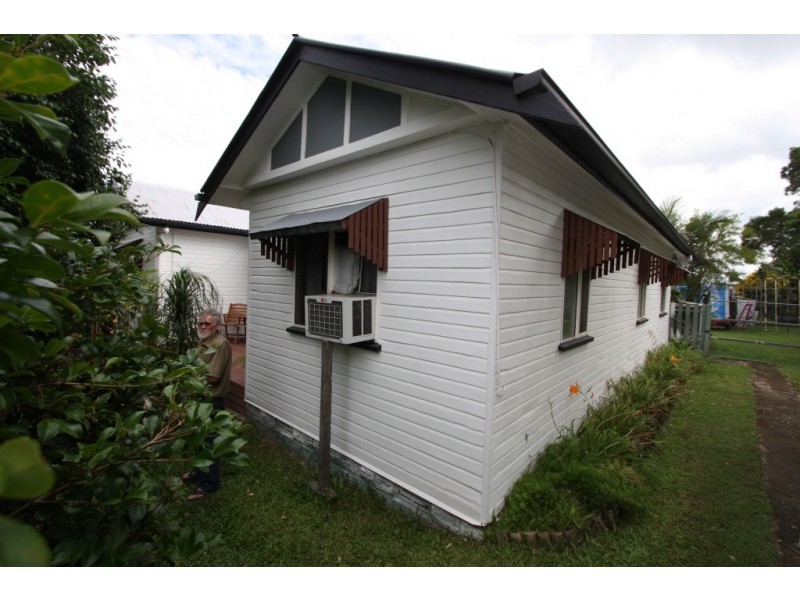 2 Leavinia Street, Gympie QLD 4570