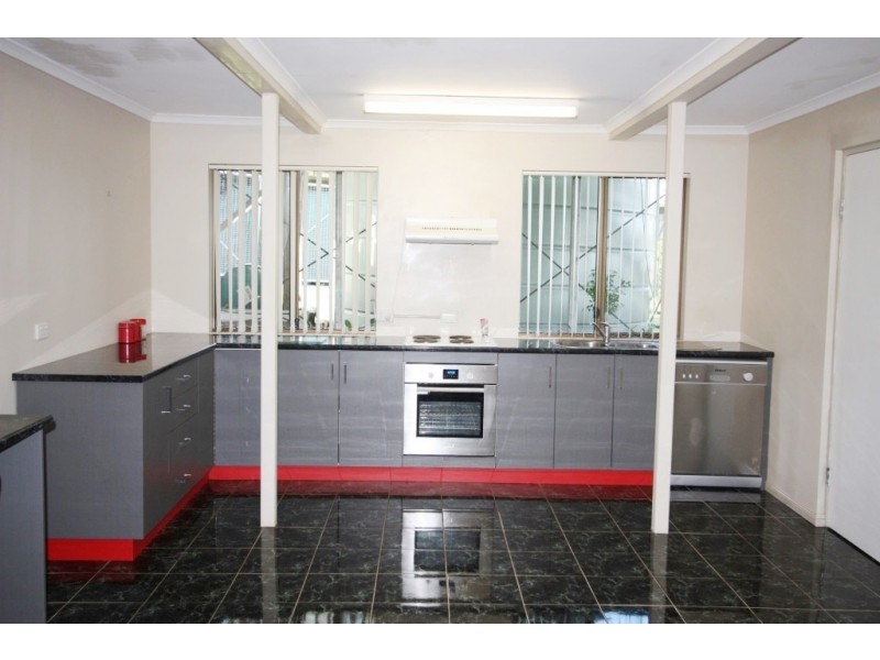 32 Arlington Road, Victory Heights QLD 4570