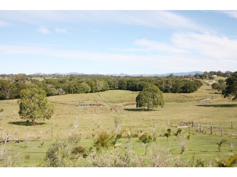 32 Arlington Road, Victory Heights QLD 4570