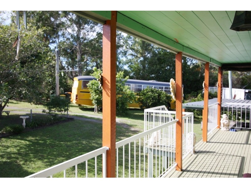 32 Arlington Road, Victory Heights QLD 4570