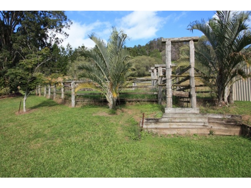 Goomboorian QLD 4570
