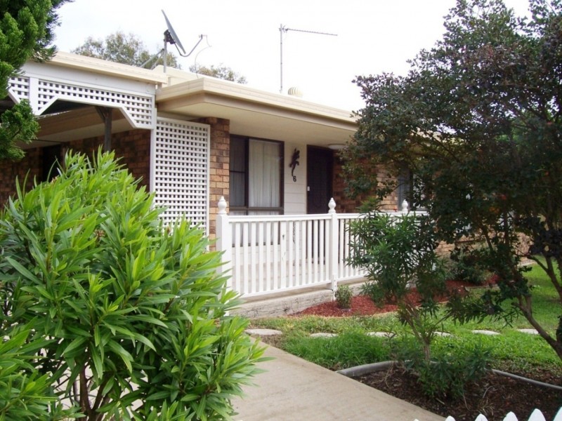 6 Stephenson Place, Monkland QLD 4570