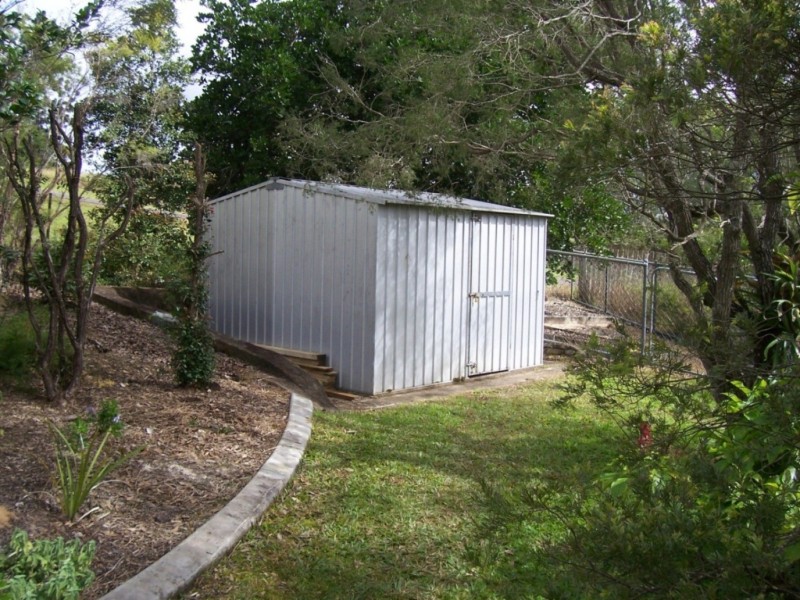 6 Stephenson Place, Monkland QLD 4570