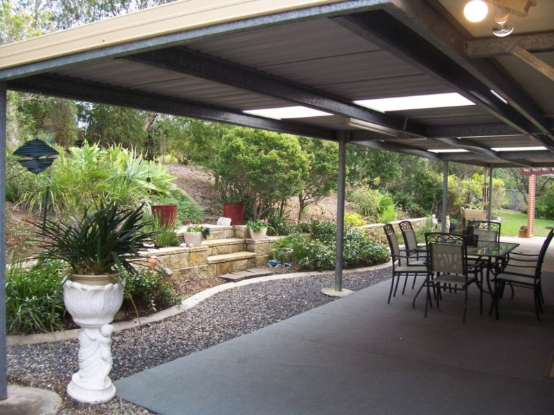 6 Stephenson Place, Monkland QLD 4570