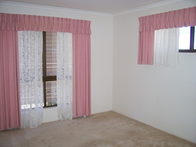 5 Woonga Court, Southside QLD 4570