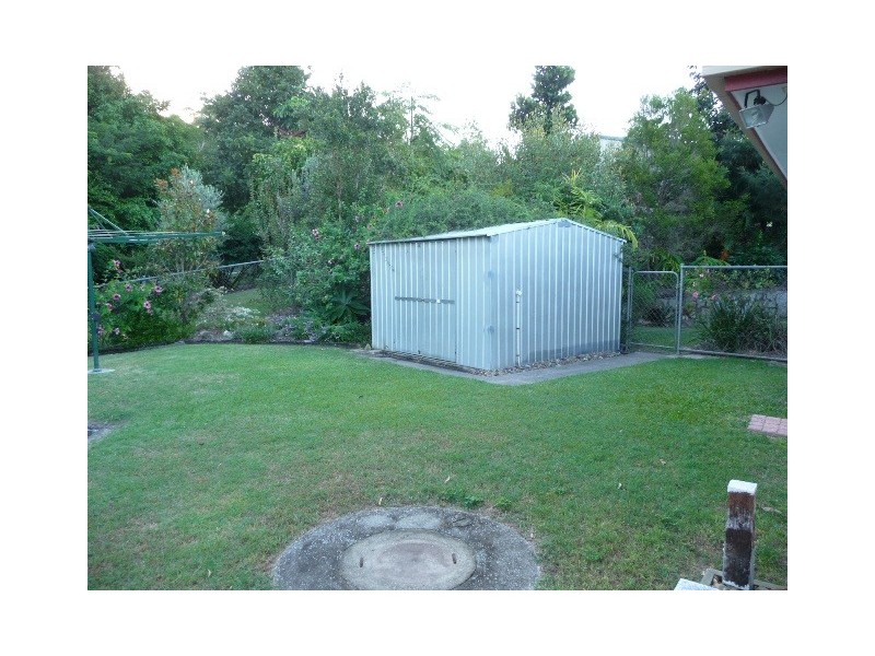 5 Farmborough Court, Southside QLD 4570