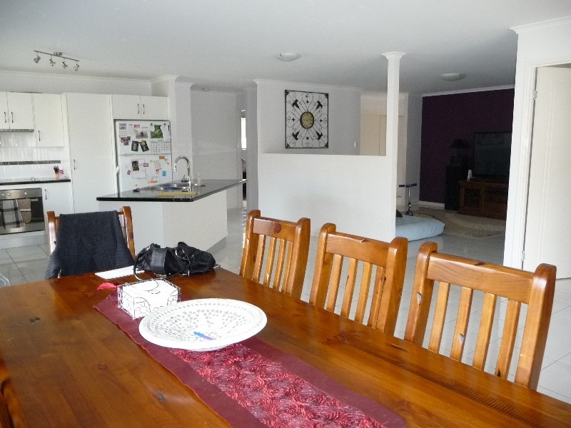 4 Whistlesong Ct, Gympie QLD 4570