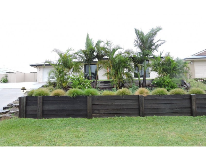 4 Whistlesong Ct, Gympie QLD 4570