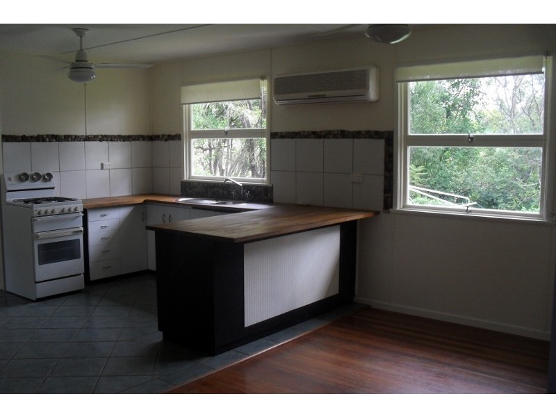 9 Burchill Lane  (off Araluan Tce), Monkland QLD 4570