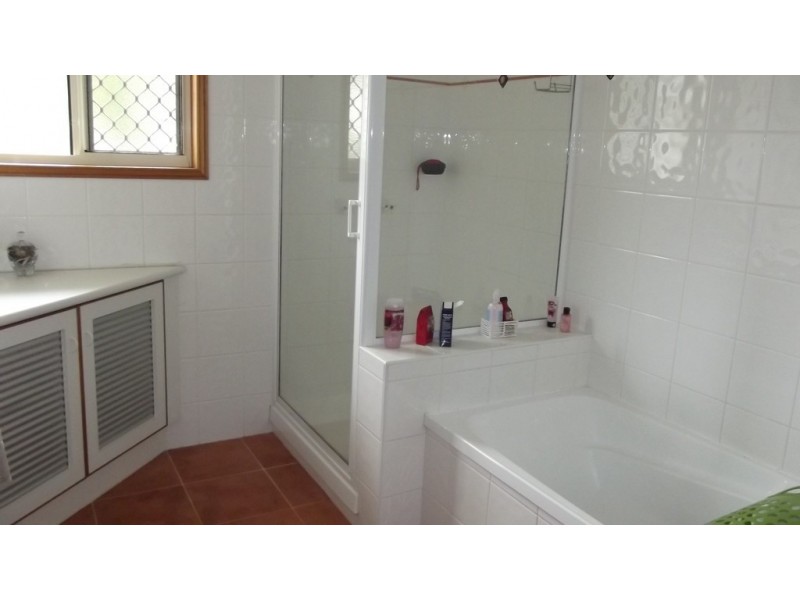14 Gympie View Drive, Southside QLD 4570
