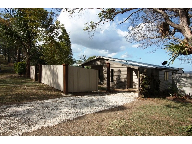 109 Fishermans Pocket Road, Chatsworth QLD 4570