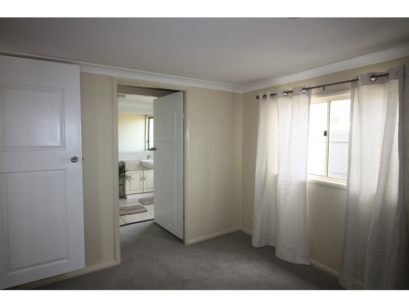 109 Fishermans Pocket Road, Chatsworth QLD 4570