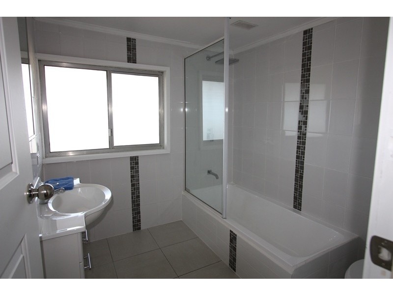 109 Fishermans Pocket Road, Chatsworth QLD 4570