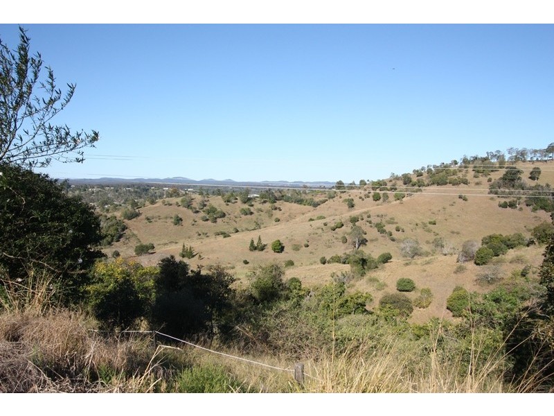 109 Fishermans Pocket Road, Chatsworth QLD 4570