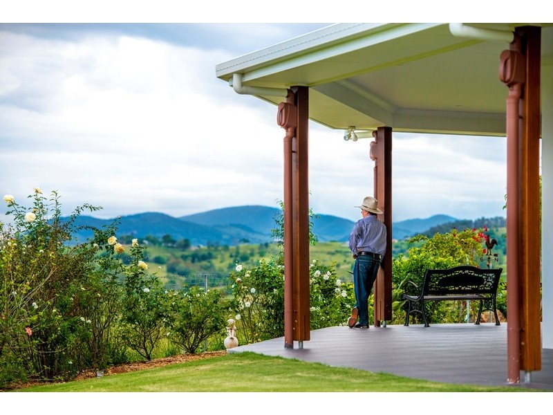 207 Fritz Road, Chatsworth QLD 4570