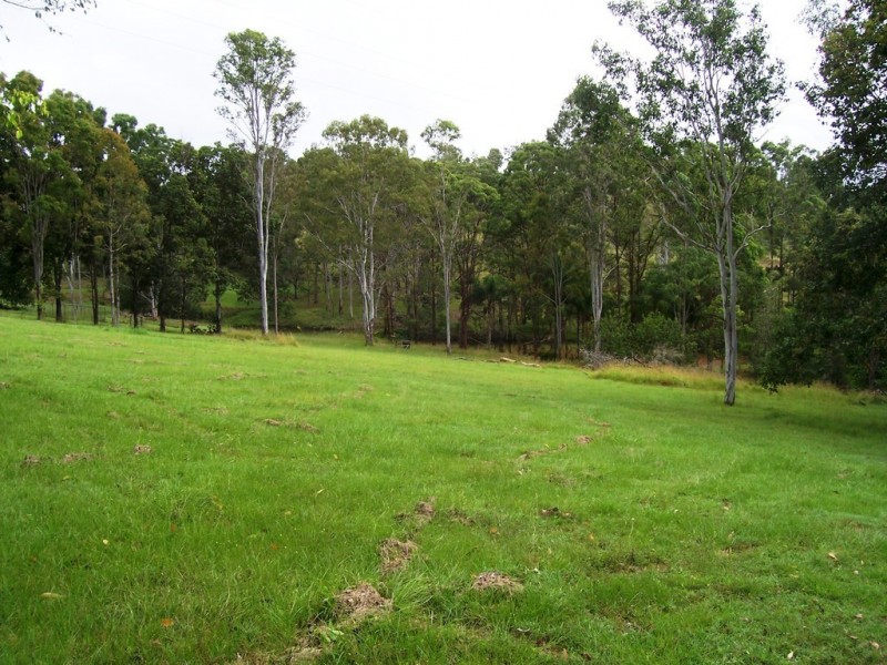 15 Trout Road, The Dawn QLD 4570